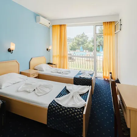 Sunny Breeze - Free Parking Хотел Слънчев бряг